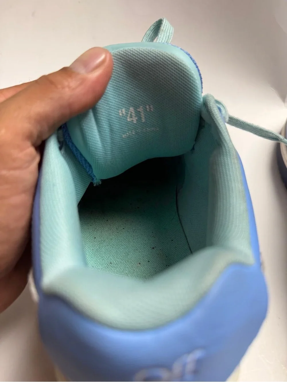 Off-White stylish off